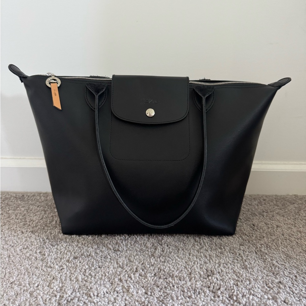 Longchamp Le Pliage- leather black